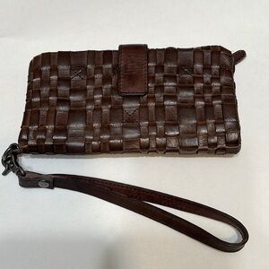 VILENCA Holland weaved wallet/wristlet
